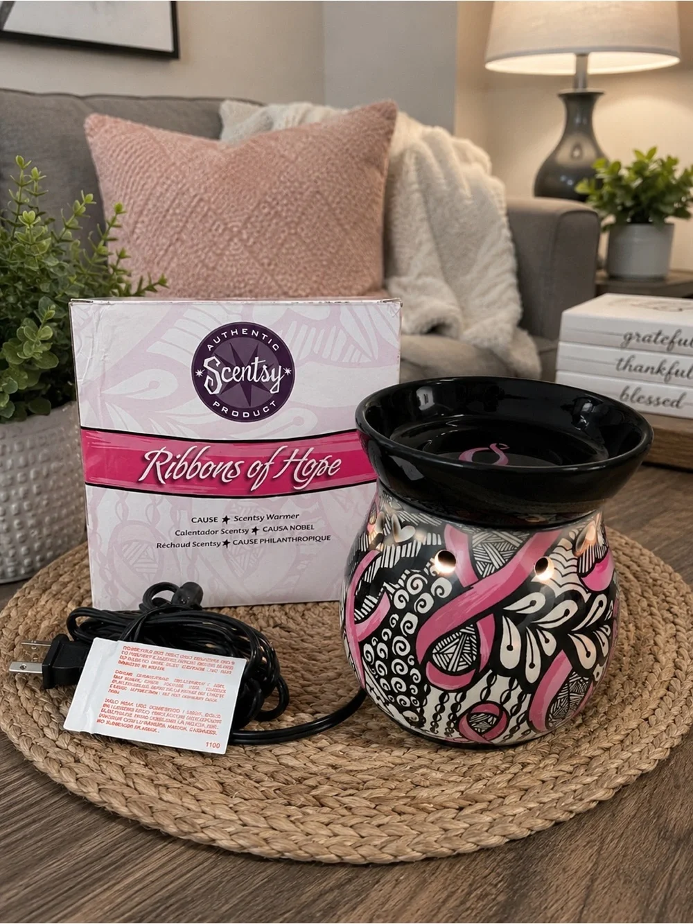 Scentsy Ribbons of Hope Wax Warmer Retired Breast Cancer Awareness Full Size NIB